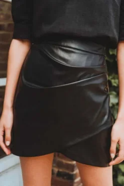 JUPE POLLY SIMILI CUIR NOIR