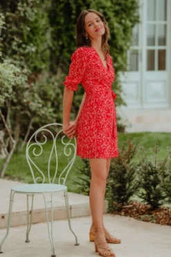 ROBE ADELIA KUAZA