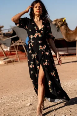 ROBE RUBINA BOURGEONS DE ROSES